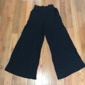 Black wide leg pants in size M